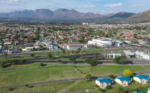 Wohn- und Gewerbeimmobilie mit Ozeanblick