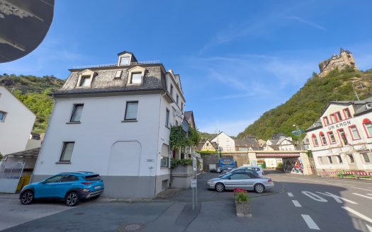 Attraktive Kapitalanlage: 5-FH mit Blick auf den Rhein und Burg Katz