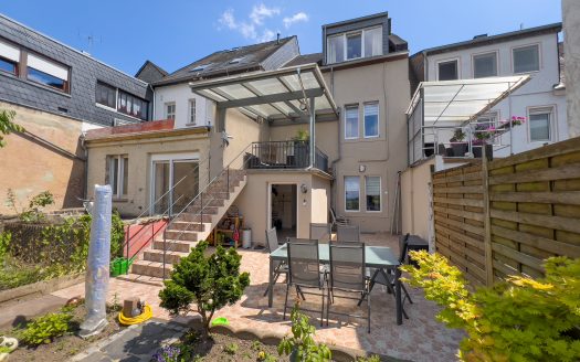 Modernisiertes Einfamilienhaus in Bernkastel-Kues mit Moselblick und Großzügigem Garten