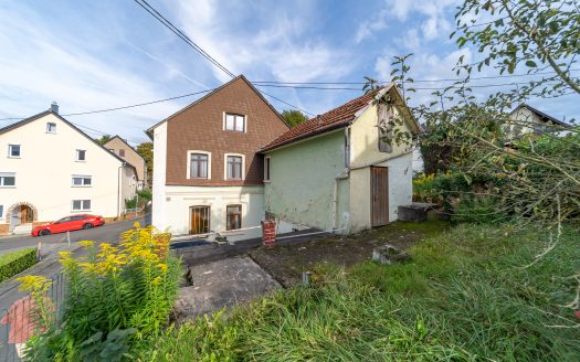 Einfamilienhaus zwischen Diez und Limburg. Handwerkerparadies in Toplage